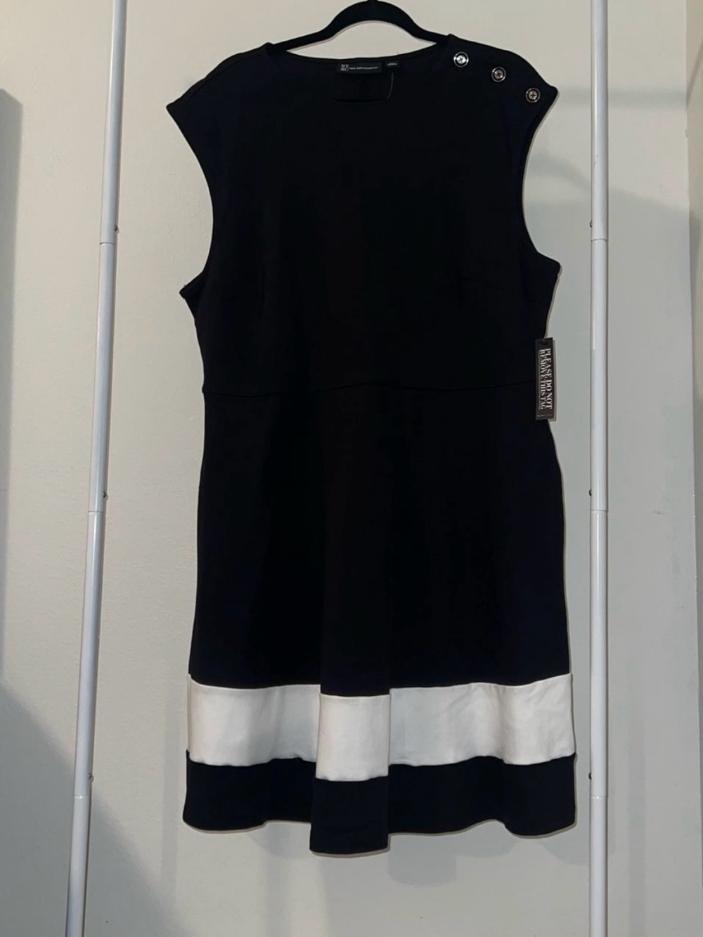 New York & Company Black and White Sleeveless Dress with Round Neck NWT